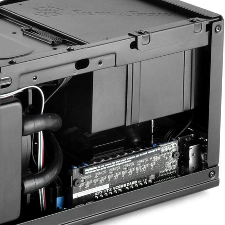 Silverstone sst-sg13b-c mini tower behuizing (zwart | 1x usb-a | 1x usb-c)