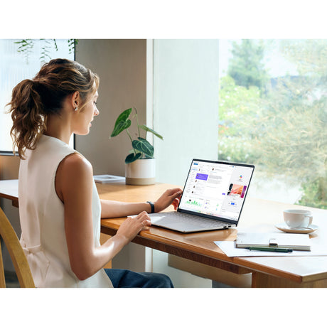 Asus vivobook s 15 oled s5507qa-ma006w 15.6 copilot+ pc 15.6 laptop (zilver | snapdragon x elite x1e-78-100 | qualcomm adreno | 16 gb | 1 tb ssd | 120 hz)