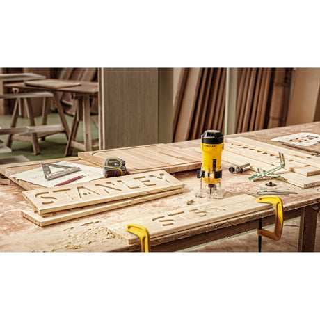 Stanley 550w kantenfrees bovenfrees (geel zwart)