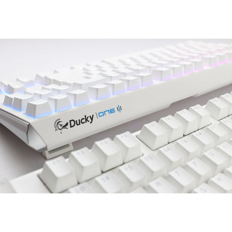 Ducky one 3 classic pure white tkl rgb mechanisch toetsenbord (wit, us lay-out (qwerty), cherry mx red, 80% (tkl), rgb leds, double-shot pbt, hot-swappable, quack mechanics)