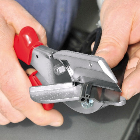 Knipex 94 35 215 versteksnijder voor kunststof- en rubberprofielen