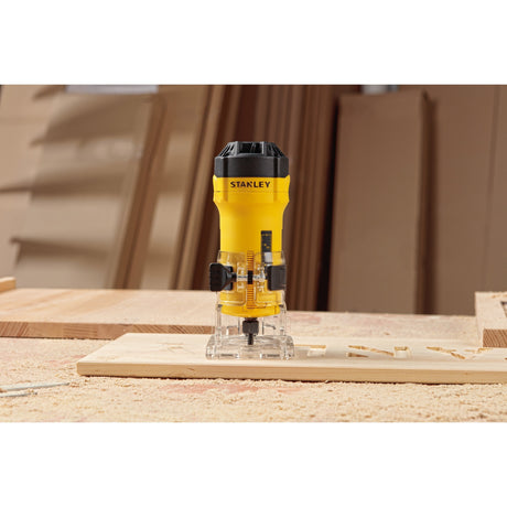 Stanley 550w kantenfrees bovenfrees (geel zwart)