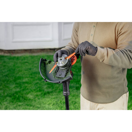 Black+decker 18v grastrimmer met 2 messen zonder accu (zwart oranje, 25 cm, accu en oplader niet inbegrepen)