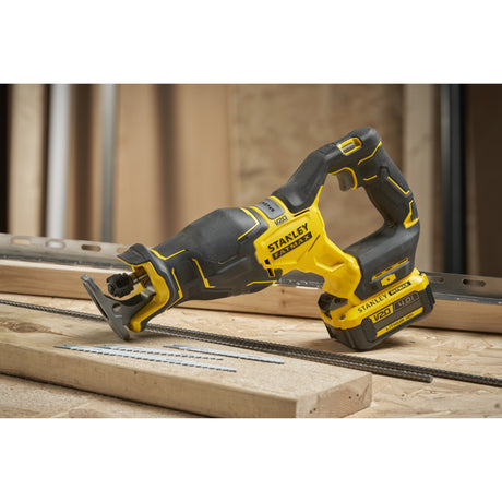 Stanley brushless v20 18v fatmax reciprozaag (zwart geel, accu, oplader en koffer inbegrepen)