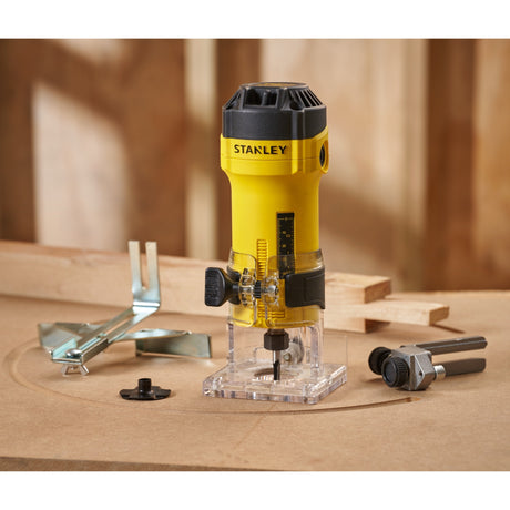 Stanley 550w kantenfrees bovenfrees (geel zwart)