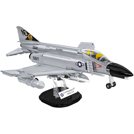 Cobi armed forces - f-4 phantom ii - uss midway constructiespeelgoed (schaal 1:48)