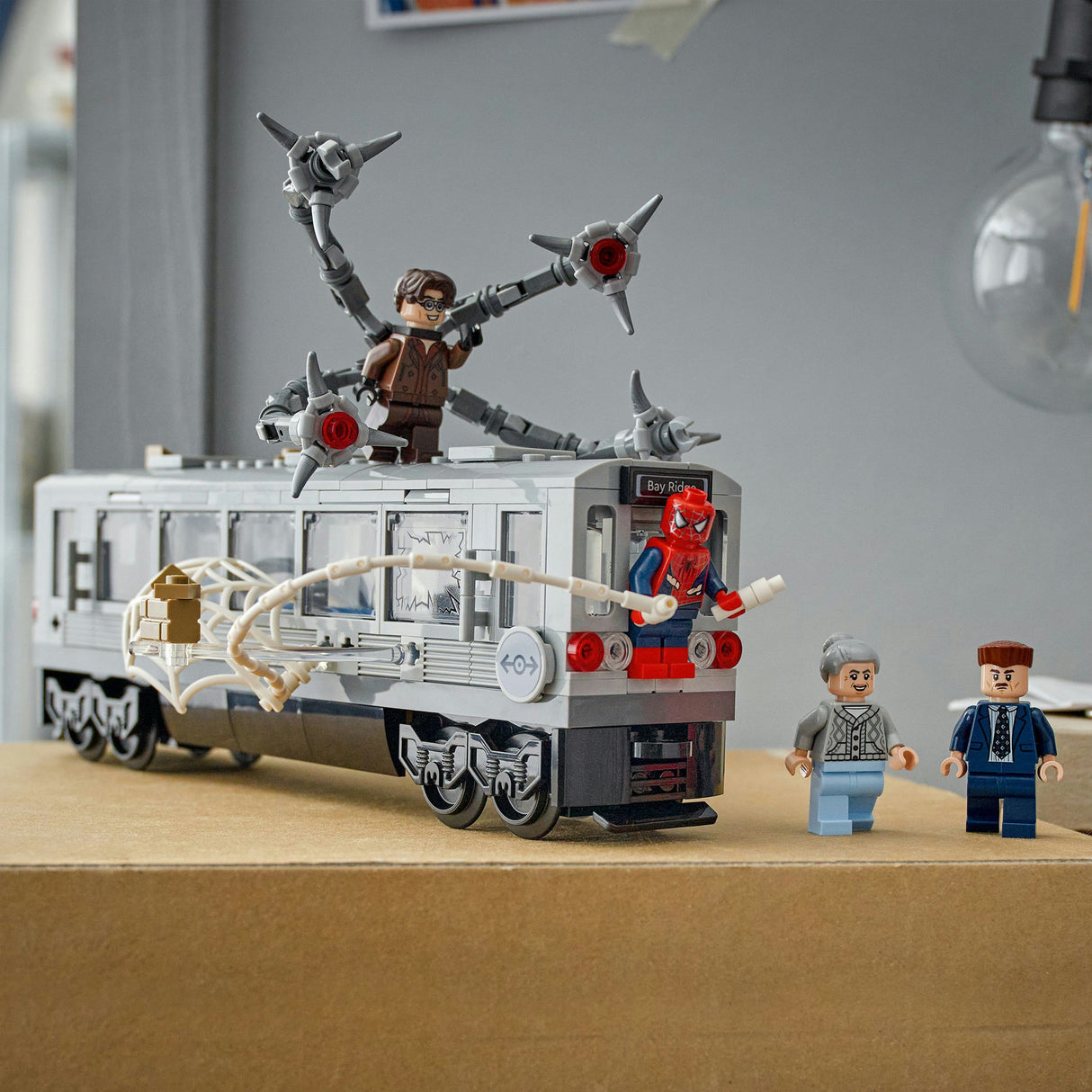 Lego ® marvel spider-man vs. doc ock metroscène - 76321