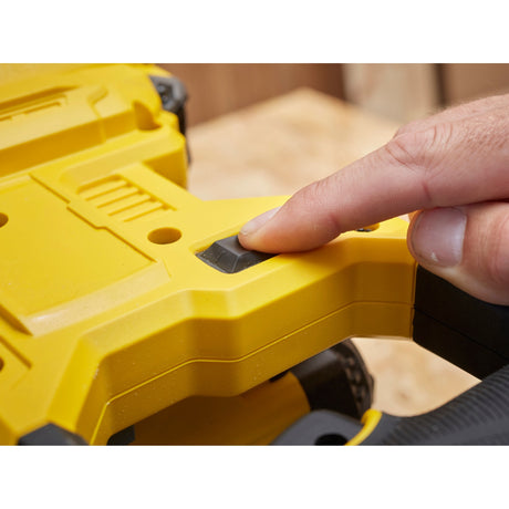 Stanley fatmax v20 18v 4.0ah 190 mm afkort- en verstekzaag (geel zwart, accu (18v, 4.0ah) en oplader (2a) inbegrepen)