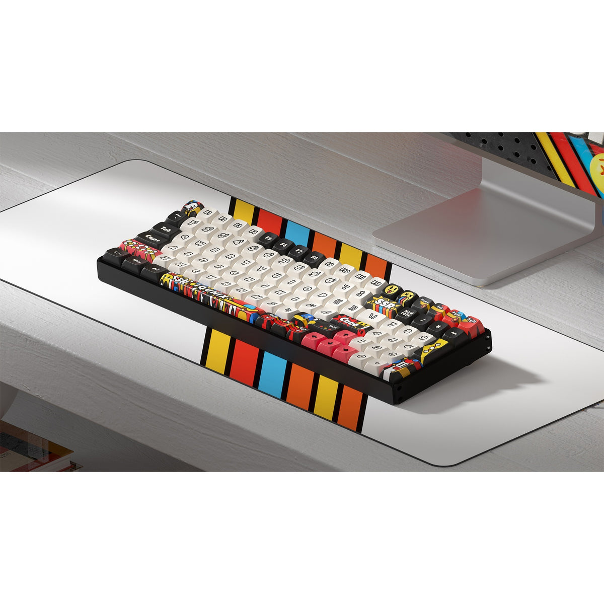 Iqunix f97 graffiti diary wireless mechanical keyboard (zwart, us lay-out (qwerty), ttc gold pink, 96%, rgb leds, hot-swappable, pbt, 2.4ghz | bluetooth 5.1 | usb-c)