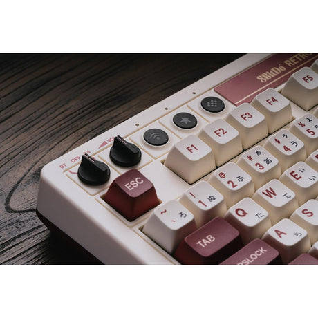 8bitdo retro mechanical keyboard fami edition (beige, us lay-out (qwerty), kailh box white, 80% (tkl), bluetooth low energy, wireless 2.4g, usb)