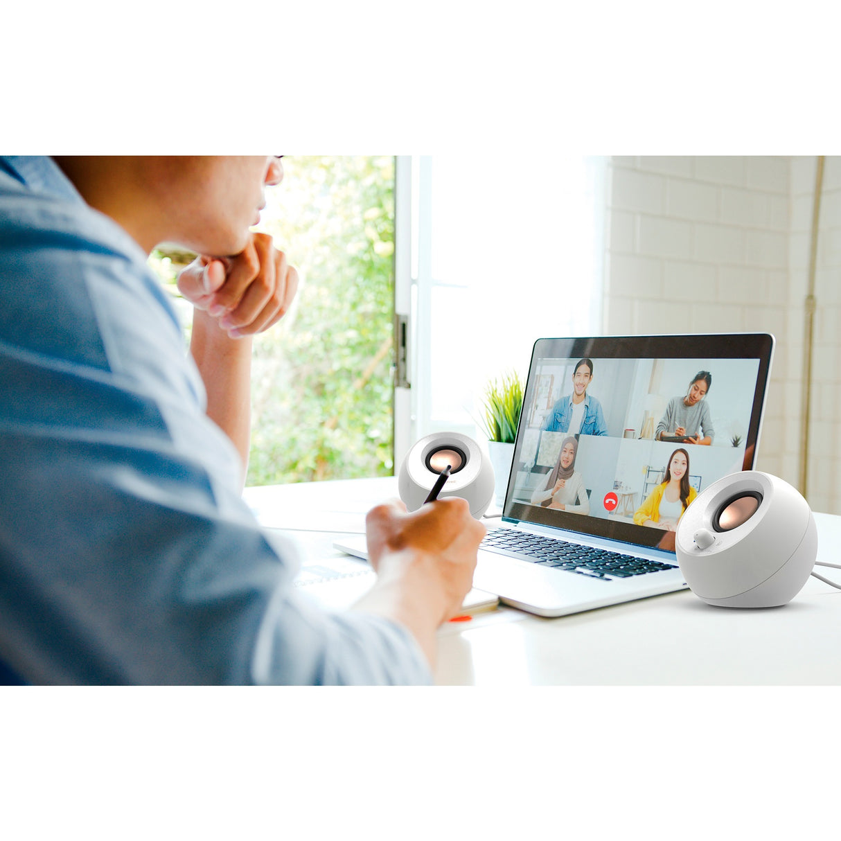 Creative pebble v3 pc-luidspreker (wit, bluetooth, usb-c, aux)