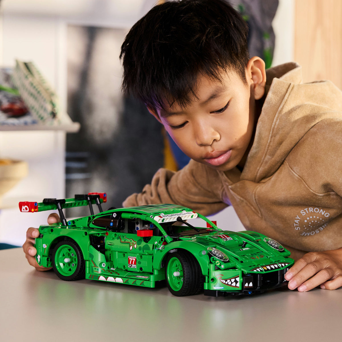 Lego technic 42224 porsche 911 gt3 r rexy ao racing auto