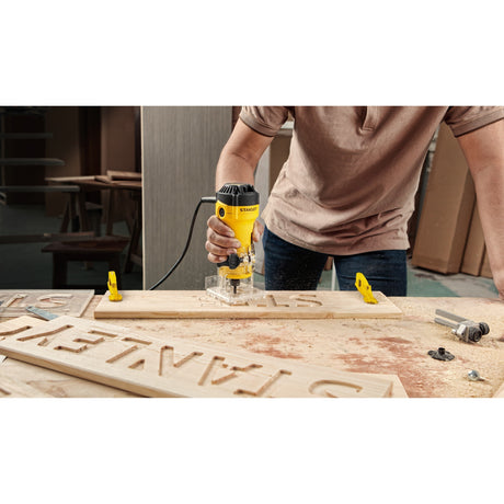 Stanley 550w kantenfrees bovenfrees (geel zwart)