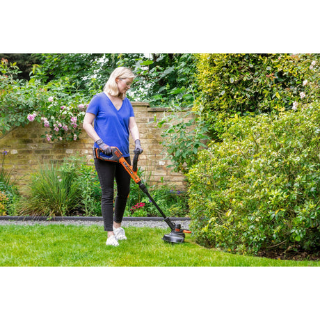 Black+decker 18v trimmer met 2 messen en accu grastrimmer (zwart oranje, 25 cm, accu inbegrepen)