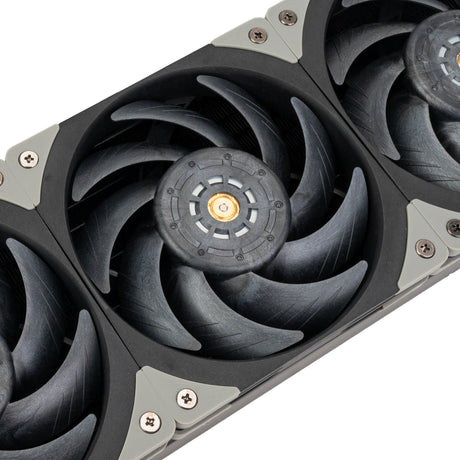 Silverstone xe360pd waterkoeling (zwart zilver)