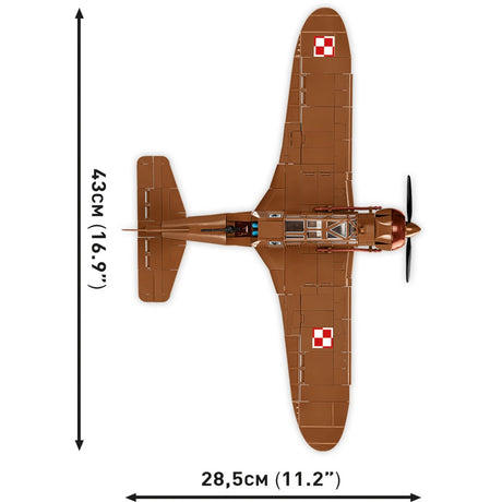 Cobi historical collection - pzl.23 karaś constructiespeelgoed (schaal 1:32)