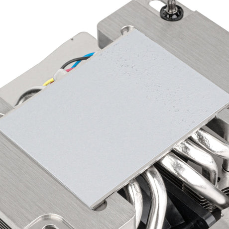 Silverstone sst-xe04-sp6p cpu-koeler (4-pins pwm fan-connector)