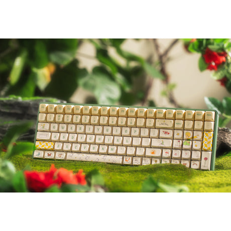 Iqunix f97 floral date rgb mechanisch gaming toetsenbord (groen, us lay-out (qwerty), iqunix little prince, 96%, rgb leds, hot-swappable, pbt, 2.4ghz | bluetooth 5.1 | usb-c)