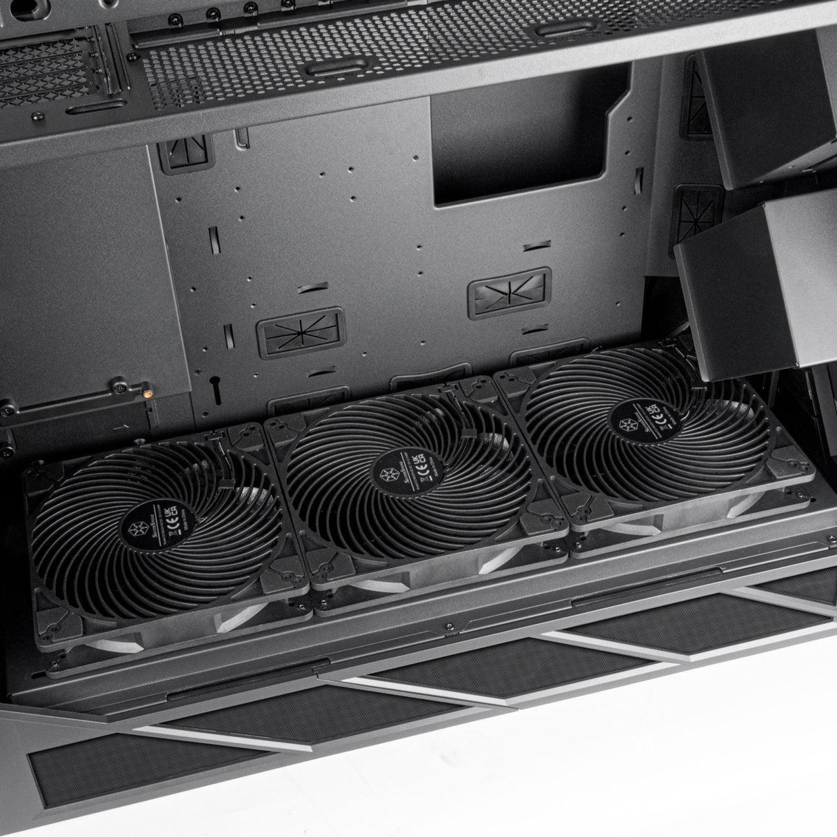 Silverstone alta f2 big tower behuizing (zwart | 4x usb-a | 1x usb-c | tempered glass)