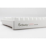 Ducky zero 6108 pure white rgb mechanisch gaming toetsenbord (wit, us lay-out (qwerty), cherry mx2a brown, 100%, rgb leds, double-shot pbt, hot swap, 2.4ghz | bluetooth | usb-c)