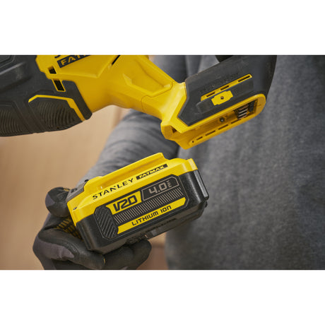 Stanley brushless v20 18v fatmax reciprozaag (zwart geel, accu, oplader en koffer inbegrepen)
