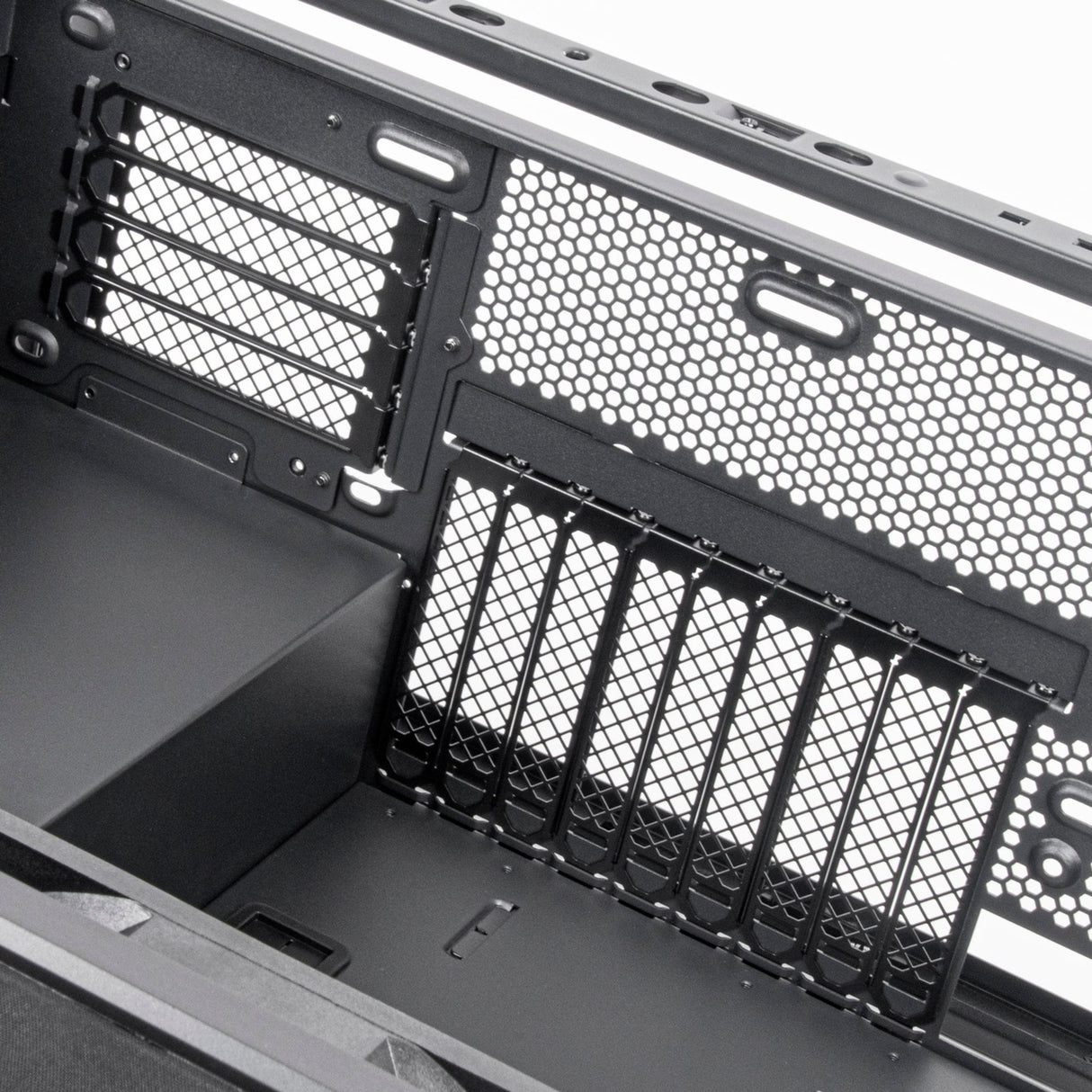 Silverstone alta f2 big tower behuizing (zwart | 4x usb-a | 1x usb-c | tempered glass)