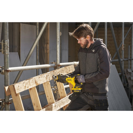 Stanley brushless v20 18v fatmax reciprozaag (zwart geel, accu, oplader en koffer inbegrepen)