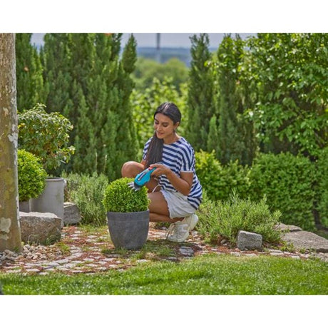 Gardena accugrasschaar classiccut li set (turquoise zwart, incl. li-ion-accu 2,5ah, telescopische steel)