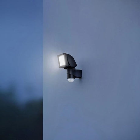 Steinel sensor-led-buitenspot ls 150 s zwart met bewegingsmelder - 052546